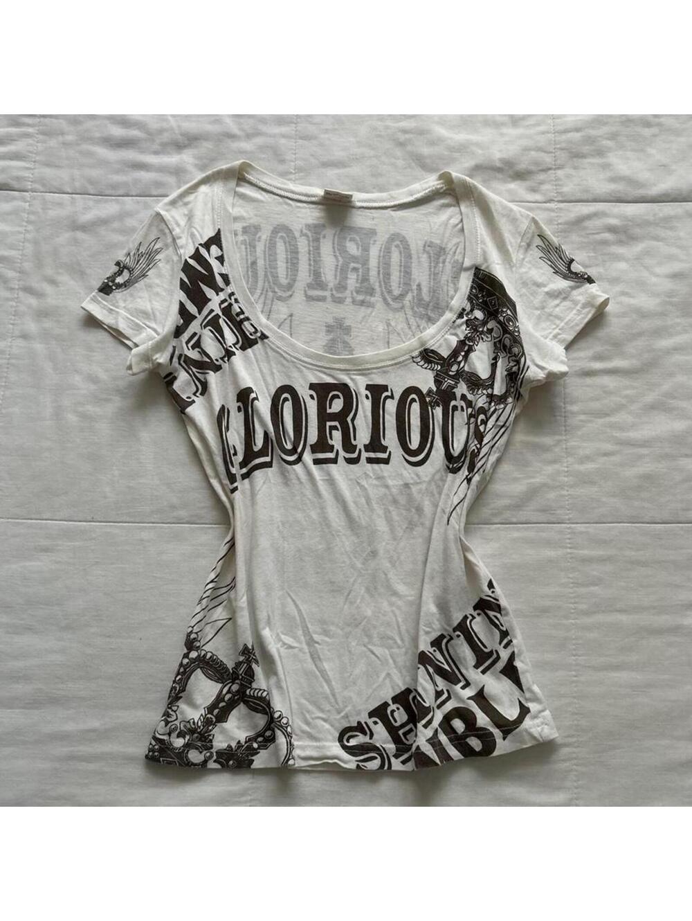 D.i.a. Gyaru white & brown graphic tee with a grunge vibe Size small